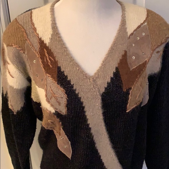 Vtg GINENNE Knit Sweater With patches GORGEOUS - Picture 2 of 12